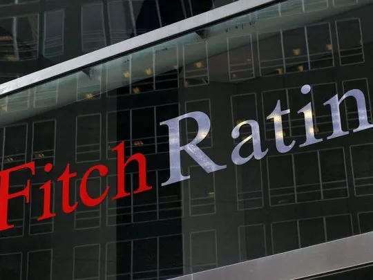 fitch anunció que elevó la calificación crediticia de argentina