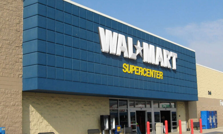walmart revisa a la baja sus proyecciones de ventas tras datos débiles del viernes