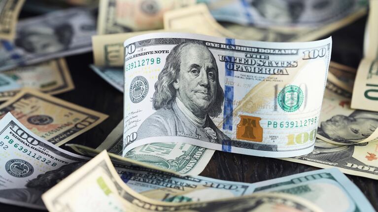 fin del cepo el dólar minorista subió $50 y cerró a $1170 en el banco nación