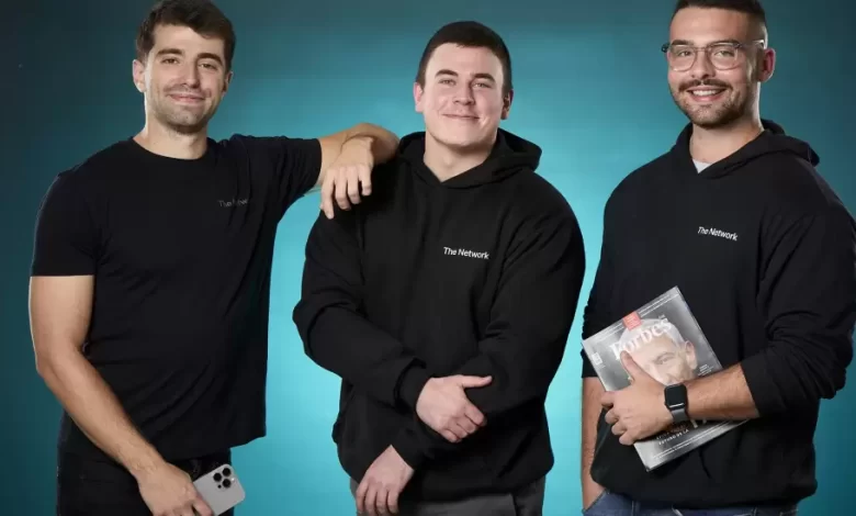 tres jóvenes argentinos fundaron the network, levantaron us$ 2,5 millones y fueron elegidos entre 30.000 participantes para ir a san francisco