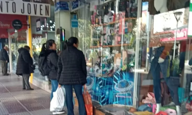 para el patrón es caro el empleado y para el empleado es poco lo que cobra