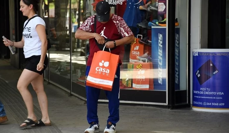 las ventas en el comercio de san juan cayeron un 13% interanual en octubre