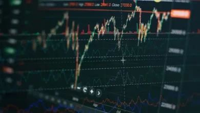 los adrs cayeron hasta 4% y el s&p merval tocó mínimos de seis ruedas, pero los bonos se dieron vuelta y cerraron en alza