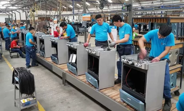 una icónica empresa de electrodomésticos deja de producir en una planta y culpa a las importaciones