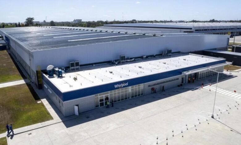 el caso whirlpool no es la industria en crisis, es un modelo