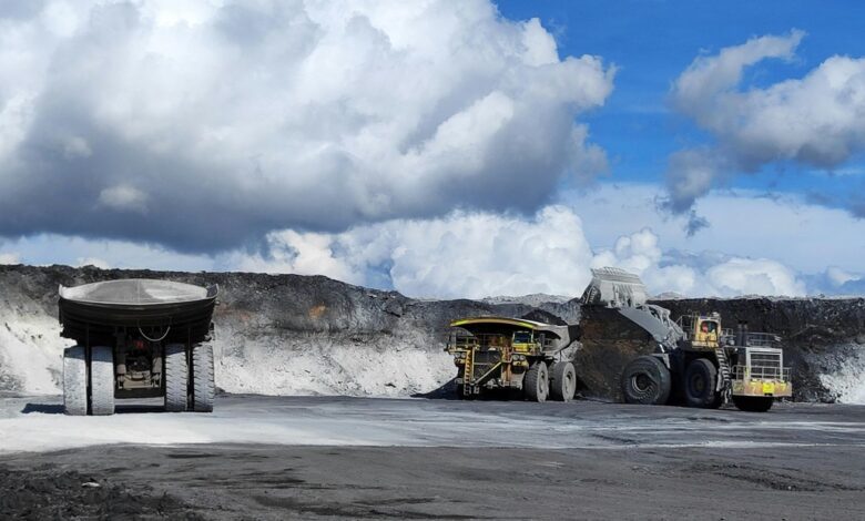 la minería ya emplea a 100.000 personas y es uno de los sectores que más crece en puestos de trabajo