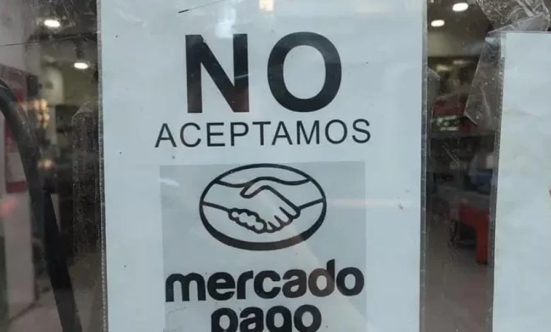efecto monotributo se derrumba la acción de mercado libre, por la fuga de mercado pago