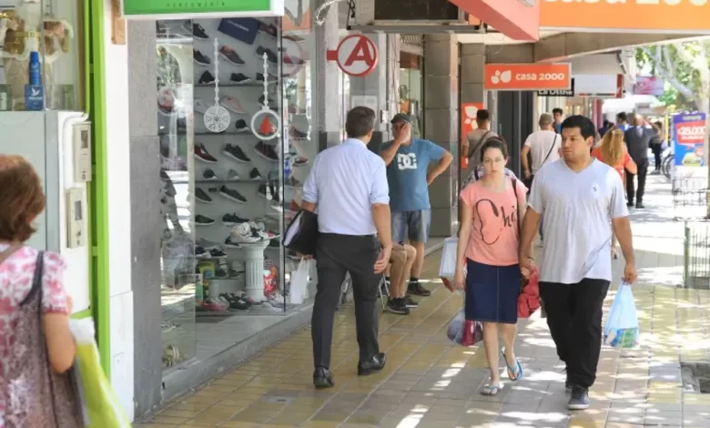 mega outlet en el comercio de san juan dos semanas de descuentos por el cierre de temporada