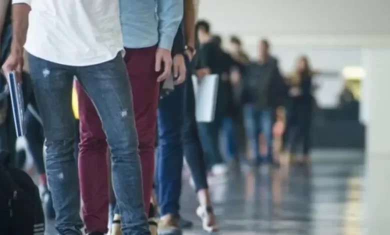 crece el pluriempleo en san juan según una encuesta cada vez más trabajadores buscan otro ingreso para llegar a fin de mes