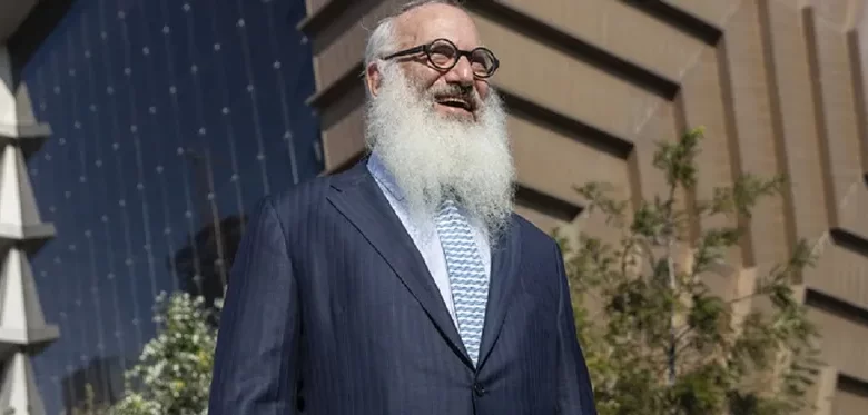 el magnate de los shoppings, con dos minas en san juan se suma a la pulseada por la línea de 500 kv