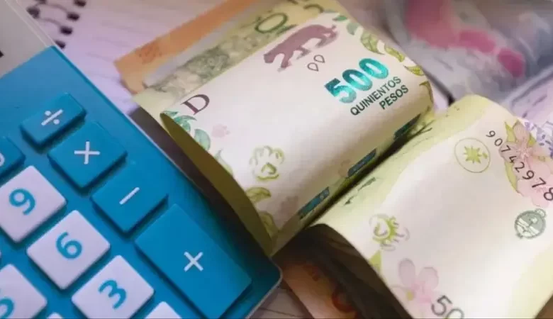 familias estalladas 6 de cada 10 hogares tiene deuda no bancaria y los prestamistas barriales están de fiesta con milei