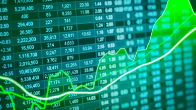 los adrs perdieron hasta 5,5%, pero el riesgo país volvió a ceder y va camino a su mayor baja semanal desde octubre