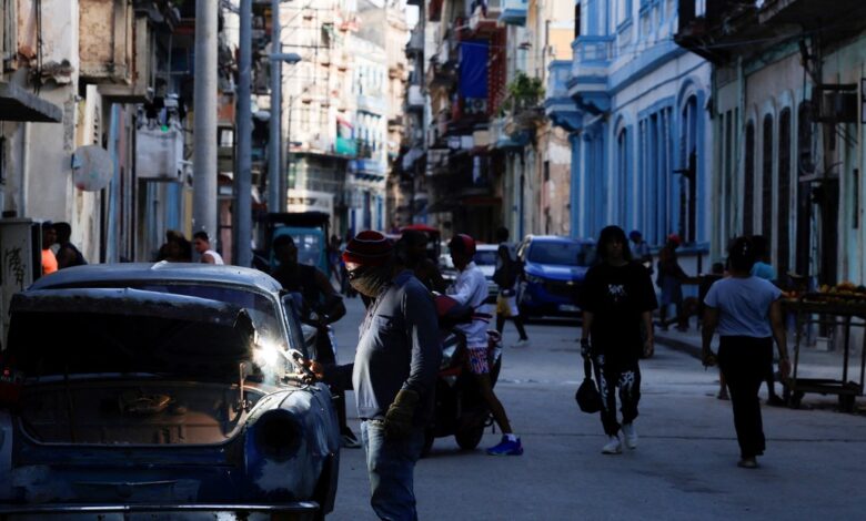 cuba abre la economía, pero depende del respaldo de estados unidos para que el cambio funcione