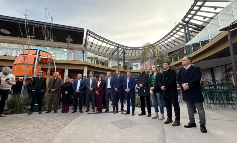 inauguraron hola tulum, el primer open mall de san juan con 22 locales y más de 500 empleos directos