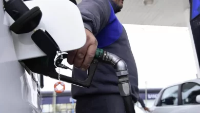 por la baja del petróleo internacional, ypf analiza cuántos días tardará en descender el precio de los combustibles