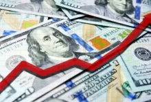 volvió a aumentar el dólar oficial y el riesgo país, debajo de los 500 puntos