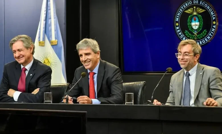 atento al mercado, el tesoro volvió a extender los vencimientos de sus bonos hacia 2028